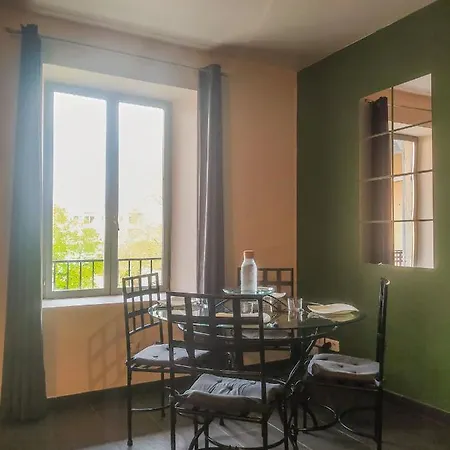Apartment Spacieux Au Calme 15min Sud De Lyon Proche Metro Et Gare Confluence Aquarium Gerland